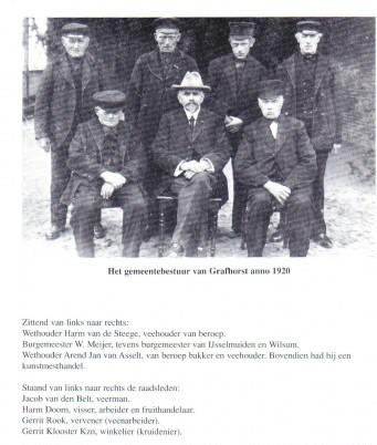 foto uit 1920 van het gemeentebestuur van grafhorst met wethouder harm van der steege, weduwnaar van aaltje prins